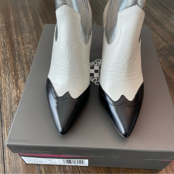 New Vince Camuto Western Saiovell Pointed Toe Heeled Bootie in Silver Coconut - Picture 5 of 7